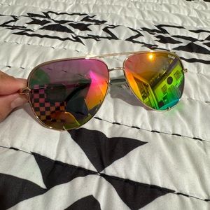 Quay aviators in rainbow